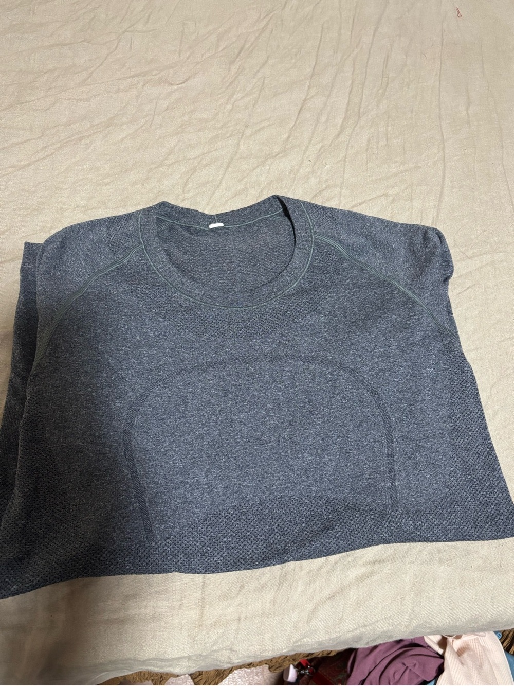 Two Lululemon long sleeve shirts size 8 - Picture 2 of 7